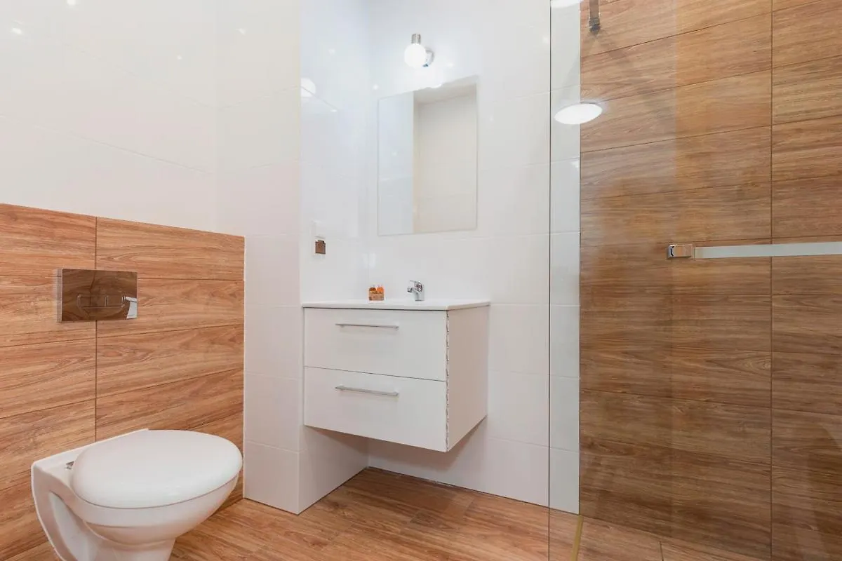 Apartment Pod Lipami - By Jantar Apartamenty Kolobrzeg Poland